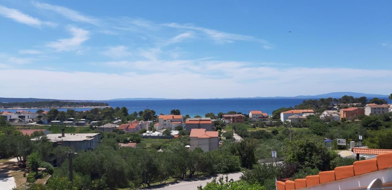 Banjol Apartments Vesna מראה חיצוני תמונה